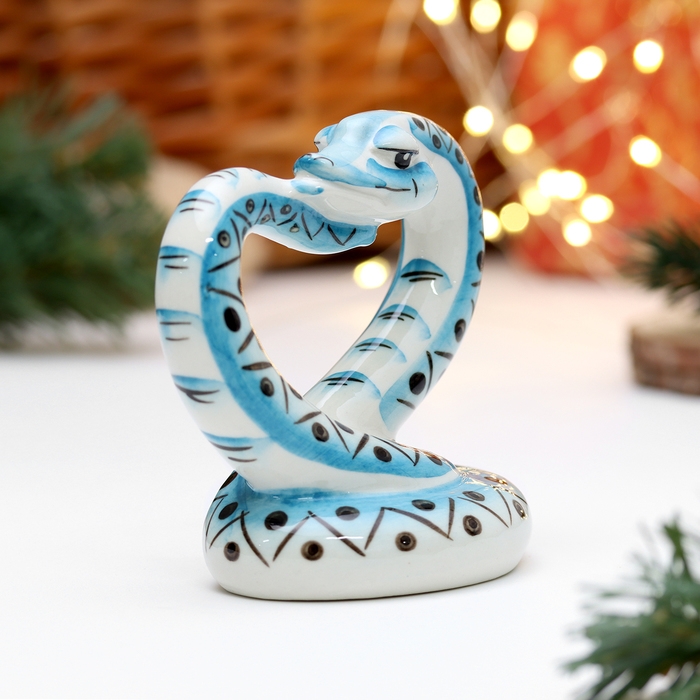 Сувенир Сувенир "Змей Любовь", 10 см, фарфор