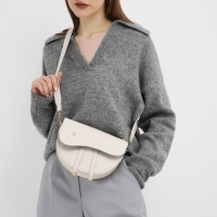 Сумка женская седло на плечо, отдел на молнии, 21х16,5х6,5 см, цвет белый Сумка женская седло на плечо, отдел на молнии, 21х16,5х6,5 см, цвет белый