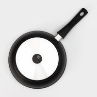 Сковорода &laquo;Традиция&raquo;, d=26 см, съёмная ручка, антипригарное покрытие, цвет чёрный