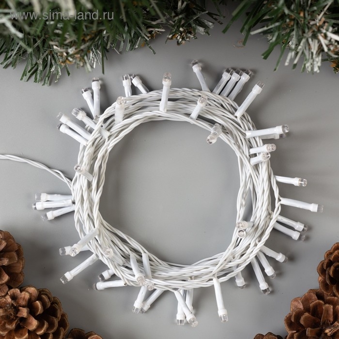 Гирлянда &laquo;Нить&raquo; 5 м, IP20, белая нить, 50 LED, свечение красное, 8 режимов, 220 В