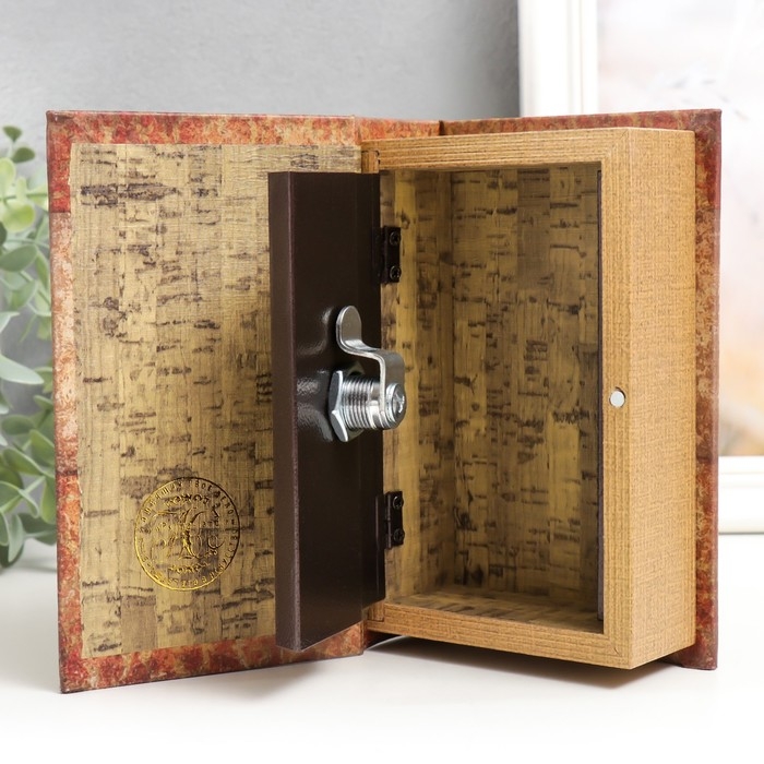 Сейф-книга дерево кожзам Сейф-книга дерево кожзам "Виктор Гюго. Отверженные" 17х11х5 см