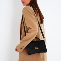 Сумка-мессенджер на магните, цвет чёрный