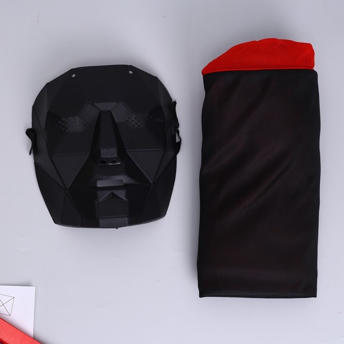 Карнавальный набор «Ты в игре» (маска+ плащ+ конверты+визитка) Карнавальный набор «Ты в игре» (маска+ плащ+ конверты+визитка)