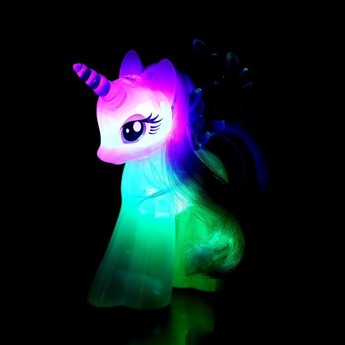 Игрушка-сюрприз &laquo;Снежный пони&raquo; со светом и наклейками, цвета МИКС