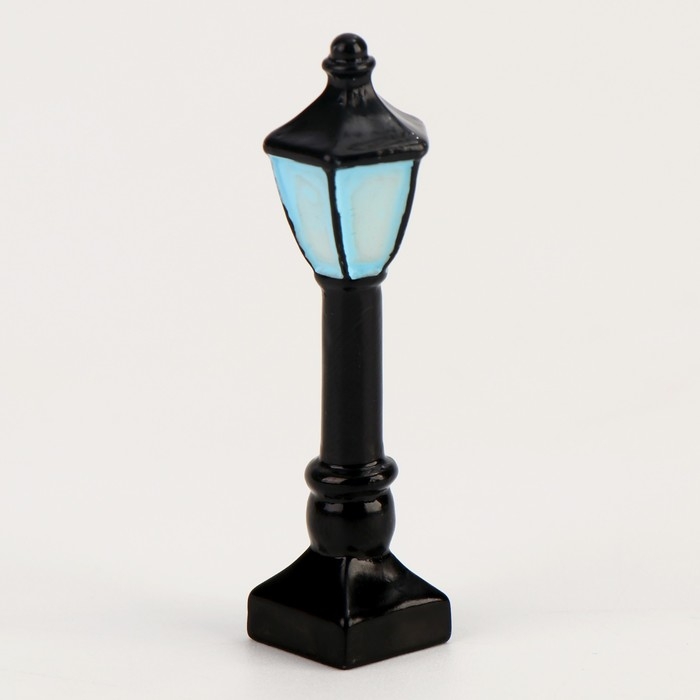 Миниатюра кукольная &laquo;Городской фонарь&raquo;, набор 2 шт., размер 1 шт. &mdash; 1,2 &times; 1,2 &times; 5,5 см