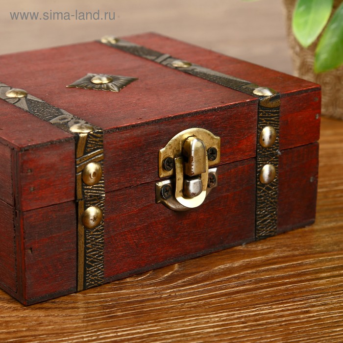 Шкатулка дерево состаренная Шкатулка дерево состаренная "Герцог" сундучок с заклёпками 5,5х13х10,2 см