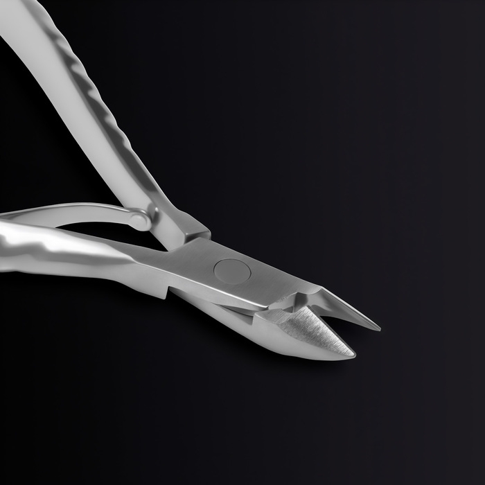 Кусачки маникюрные для кутикулы «Premium», 10,4 см, длина лезвия - 9 мм, цвет серебристый Кусачки маникюрные для кутикулы «Premium», 10,4 см, длина лезвия - 9 мм, цвет серебристый