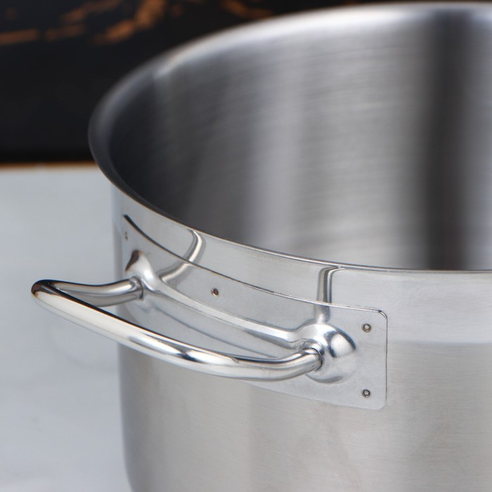 Кастрюля, 5 л, d=23,5 см, h=13 см, металлическая крышка, капсульное дно, индукция Кастрюля, 5 л, d=23,5 см, h=13 см, металлическая крышка, капсульное дно, индукция