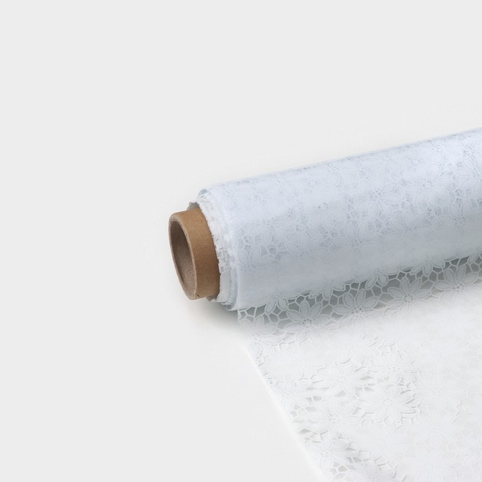 Клеёнка на стол ПВХ Доляна &laquo;Ромашки&raquo;, ширина 137 см, толщина 0,08 мм, рулон 30 метров, цвет белый