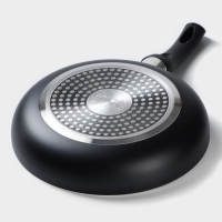 Сковорода Доляна Basic, d=22 см, пластиковая ручка, антипригарное покрытие, индукция, цвет чёрный Сковорода Доляна Basic, d=22 см, пластиковая ручка, антипригарное покрытие, индукция, цвет чёрный