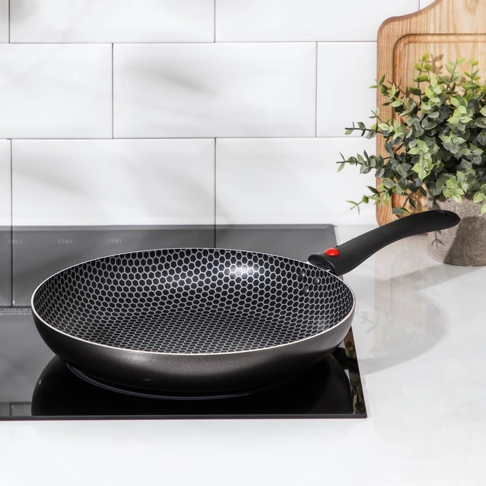 Сковорода Forever, d=28 см, съёмная ручка, антипригарное покрытие, цвет тёмно-серый Сковорода Forever, d=28 см, съёмная ручка, антипригарное покрытие, цвет тёмно-серый