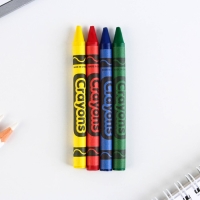 Подарочный набор на выпускной &laquo;Выпускнику детского сада&raquo; блокнот 9см х 9см 60 л., восковые мелки 4 шт.