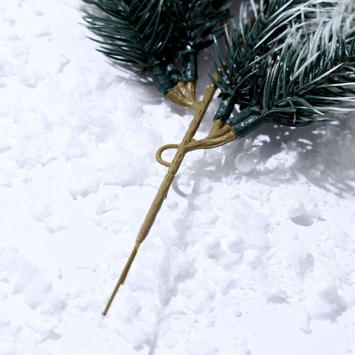 Декор &laquo;Ветвь густой ели&raquo;