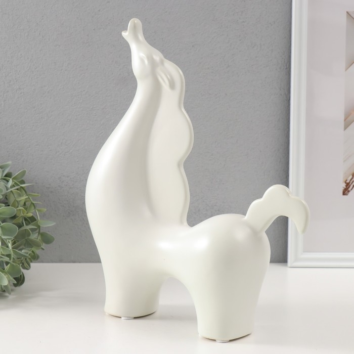 Сувенир керамика Сувенир керамика "Гордый конь" белый 7,5х26х31 см