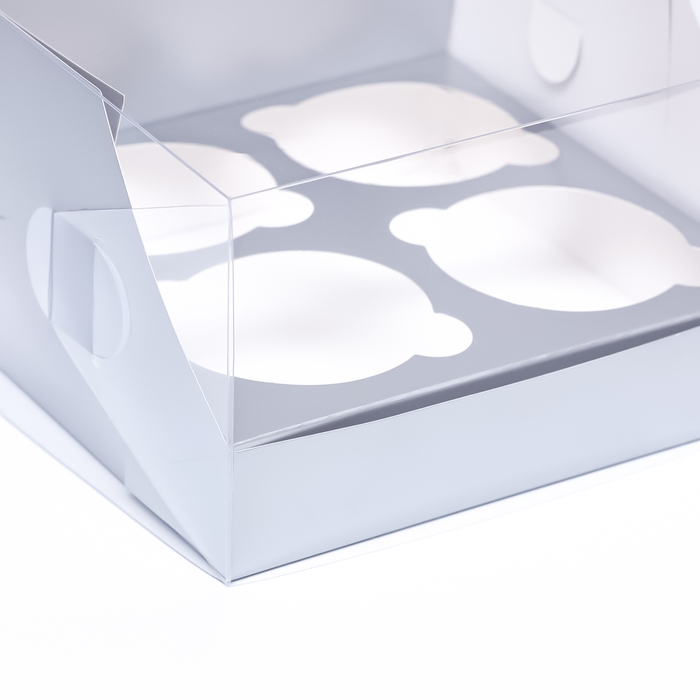 Коробка для 4 капкейков 16 х 16 х 10 , Серебро Коробка для 4 капкейков 16 х 16 х 10 , Серебро