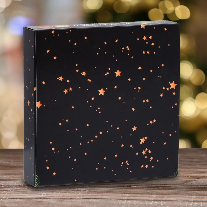 Новый год. Упаковка для конфет 16 шт &laquo;Новогодние ветви&raquo;, 17,7 х 17,7 х 3,8 см