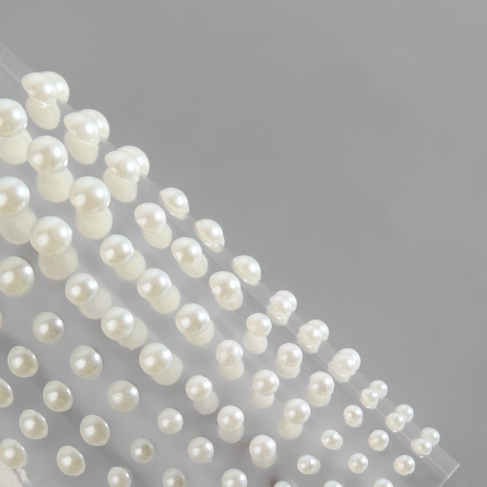 Жемчуг самоклеящийся, d = 3/4/5/6 мм, 165 шт на листе на листе, цвет белый Жемчуг самоклеящийся, d = 3/4/5/6 мм, 165 шт на листе на листе, цвет белый