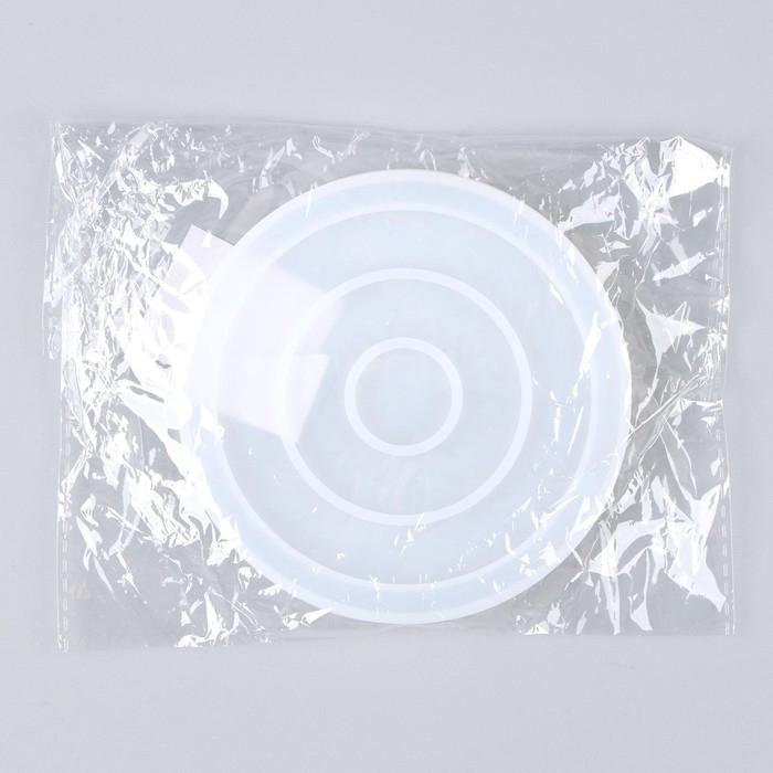 Форма силиконовая универсальная «Круг», размер изделия 11,2 × 11,2 × 0,9 см Форма силиконовая универсальная «Круг», размер изделия 11,2 × 11,2 × 0,9 см