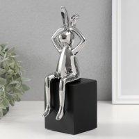 Сувенир керамика "Кролик держит ушки" серебро 7,8х10х27 см Сувенир керамика "Кролик держит ушки" серебро 7,8х10х27 см