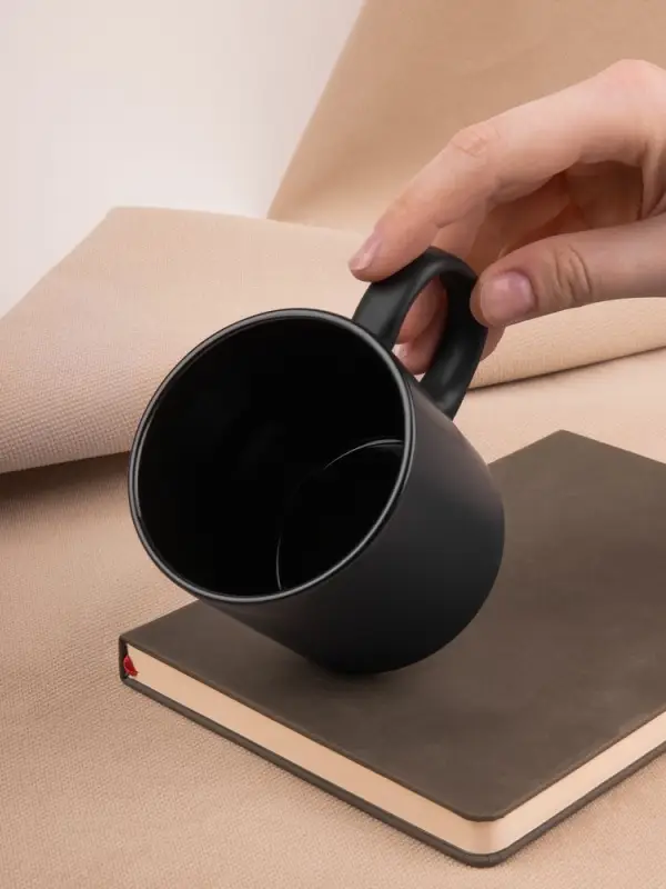 Кружка Eastpresso, черная Кружка Eastpresso, черная