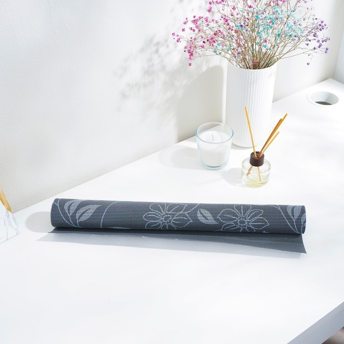 Коврик противоскользящий Доляна &laquo;Вьющиеся цветы&raquo;, 45&times;100 см, цвет серый