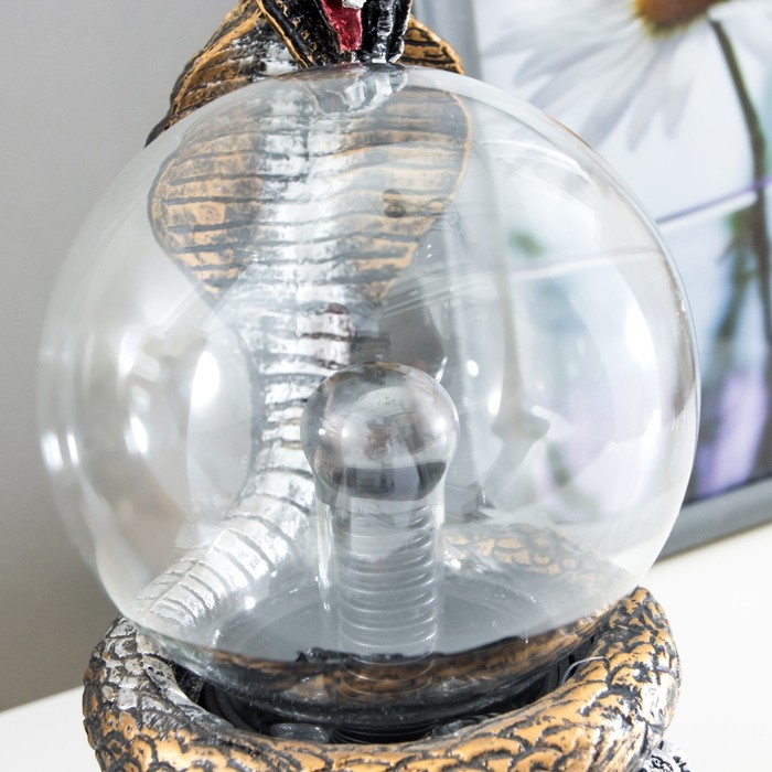 Плазменный шар полистоун "Кобра" золото 21х13х10,5 см