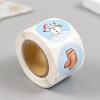 Наклейка бумага "Снеговик" d=2,5 см 252 шт в рулоне Наклейка бумага "Снеговик" d=2,5 см 252 шт в рулоне