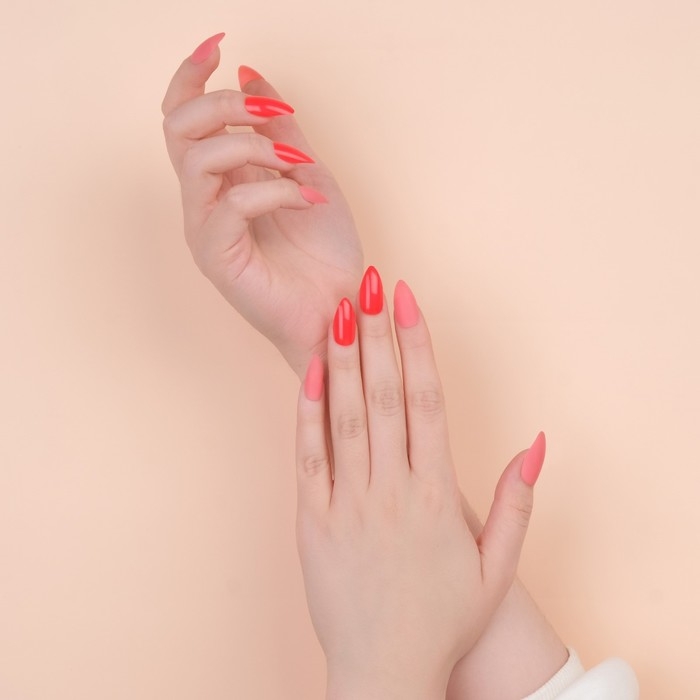 Накладные ногти, 24 шт, с клеевыми пластинами, форма миндаль, цвет неоновый/матовый розовый Накладные ногти, 24 шт, с клеевыми пластинами, форма миндаль, цвет неоновый/матовый розовый