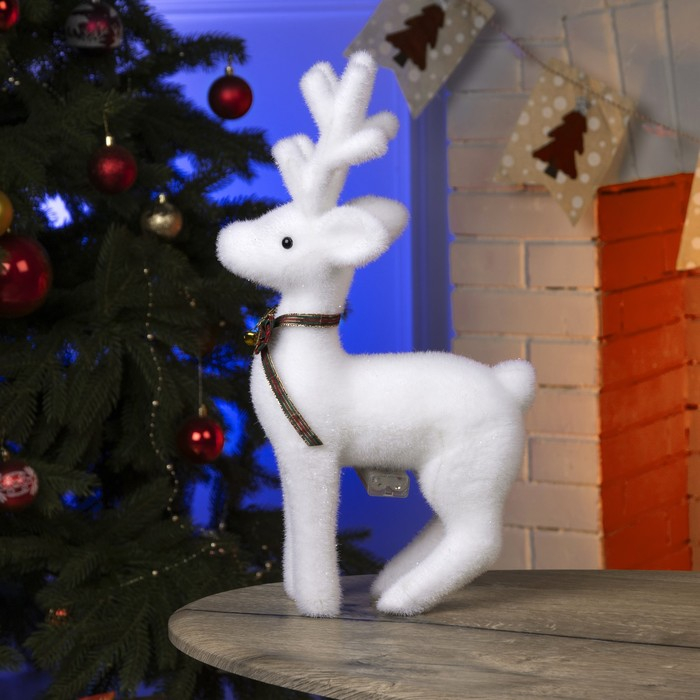 Светодиодная фигура &laquo;Олень&raquo; 26 &times; 45 &times; 12 см, флок, батарейки ААх2 (не в комплекте), свечение тёплое белое
