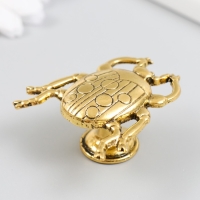 Ручка для шкатулки металл "Божья коровка" состаренное золото 4,8х4,3 см Ручка для шкатулки металл "Божья коровка" состаренное золото 4,8х4,3 см