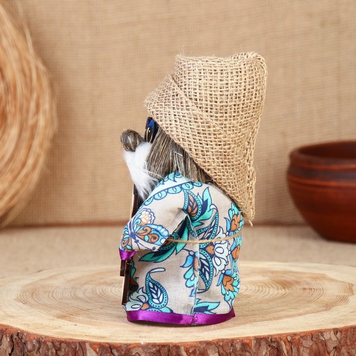 Оберег "Домовой с панно", 15-16 см