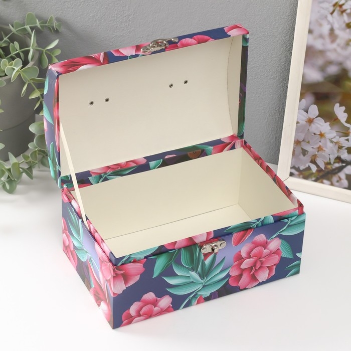 Шкатулка картон сундучок "Волшебные цветы" набор 3 шт 26х18х16,5 24х16х14,5 22х14х12,7 см