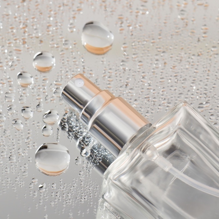 Флакон для парфюма, с распылителем, 15 мл, цвет серебристый Флакон для парфюма, с распылителем, 15 мл, цвет серебристый