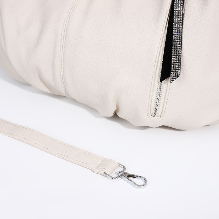 Сумка-мешок на молнии, 3 наружных кармана, цвет молочный Сумка-мешок на молнии, 3 наружных кармана, цвет молочный