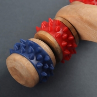 Массажёр деревянный, 15 &times; 10,5 &times; 5 см, 8 колёс, цвет МИКС