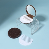 Зеркало складное «Шоколадное чудо», с расчёской, d = 6,6 см, цвет МИКС Зеркало складное «Шоколадное чудо», с расчёской, d = 6,6 см, цвет МИКС