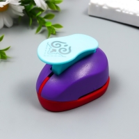 Дырокол фигурный для углов "Букет" вырубка 2,5 см 8х8 см Дырокол фигурный для углов "Букет" вырубка 2,5 см 8х8 см