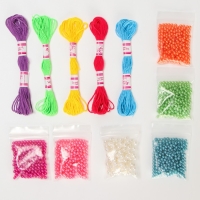 Набор для творчества и создания украшений «Бисероплетение» станок для плетения фенечек и браслетов, Принцессы Набор для творчества и создания украшений «Бисероплетение» станок для плетения фенечек и браслетов, Принцессы