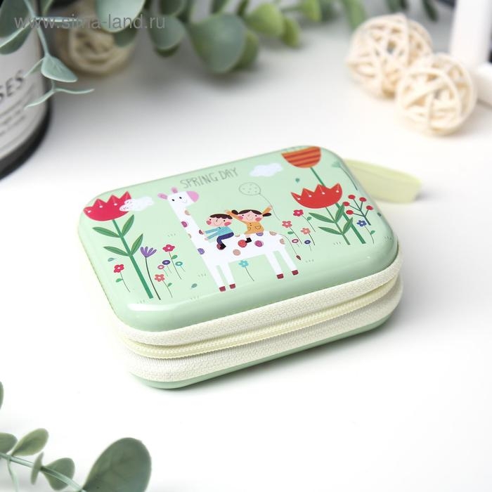 Шкатулка металл на молнии Шкатулка металл на молнии "Дети верхом на жирафе" 9х6,5х3,3 см