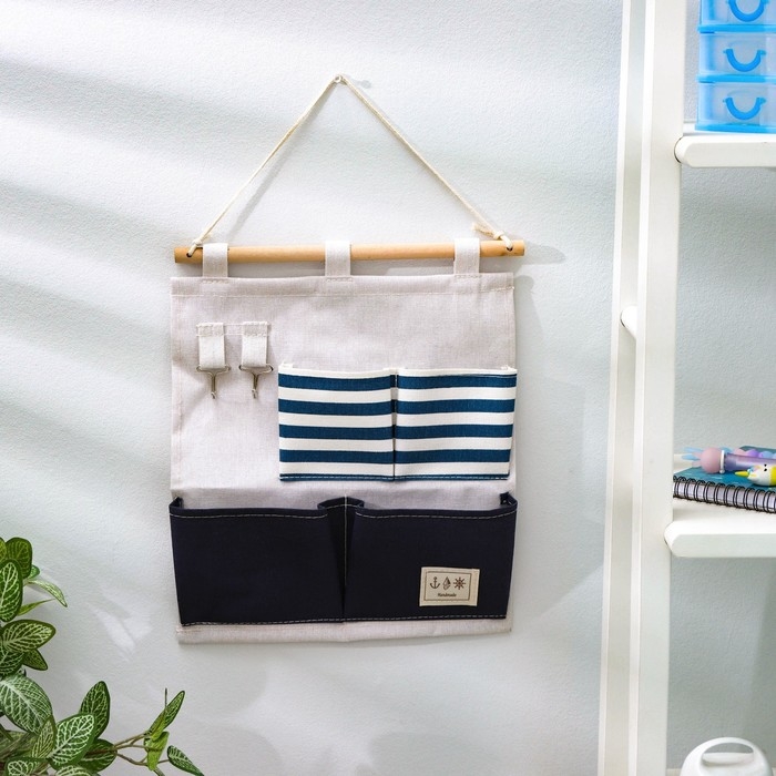 Органайзер подвесной с карманами Доляна, 4 отделения, 30×35 см, дизайн МИКС Органайзер подвесной с карманами Доляна, 4 отделения, 30×35 см, дизайн МИКС