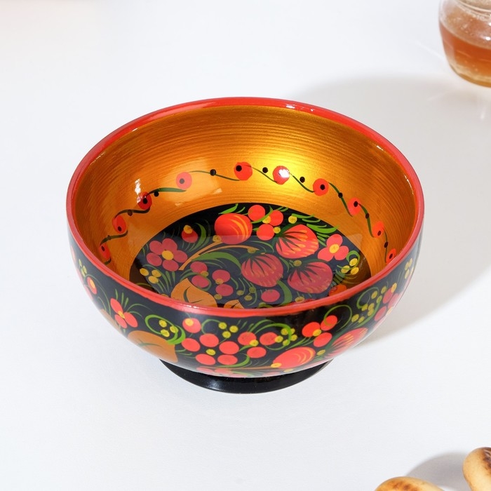 Салатник &laquo;Ягодка&raquo;, 16&times;16&times;9 см, хохлома