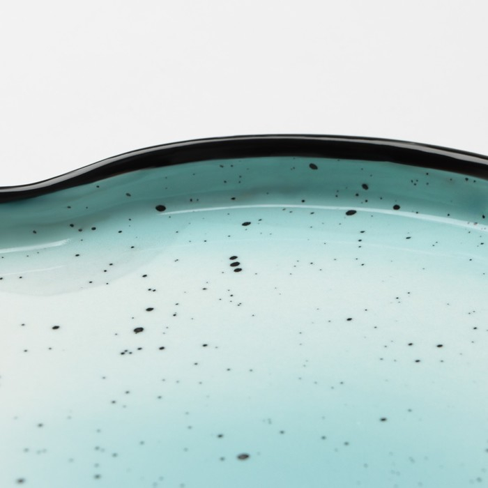 Тарелка керамическая неровный край &laquo;Синяя&raquo;, 27 см, цвет синий