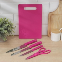 Набор кухонных принадлежностей, 5 предметов: ножи 12 см, 17 см, 17,5 см, доска, цвет МИКС Набор кухонных принадлежностей, 5 предметов: ножи 12 см, 17 см, 17,5 см, доска, цвет МИКС