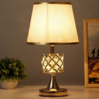 Настольная лампа "Крона" E27 40Вт золото 21х21х37см