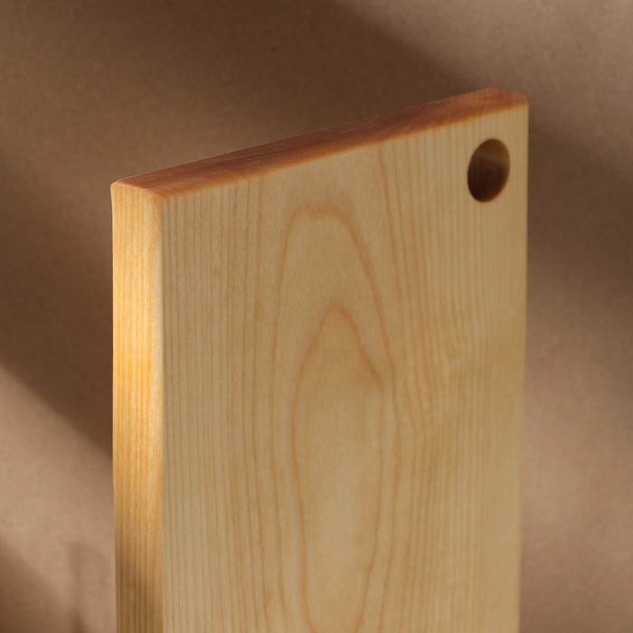 Доска разделочная с отверстием Adelica, 26&times;16&times;2 см, покрыта маслом, цельная берёза