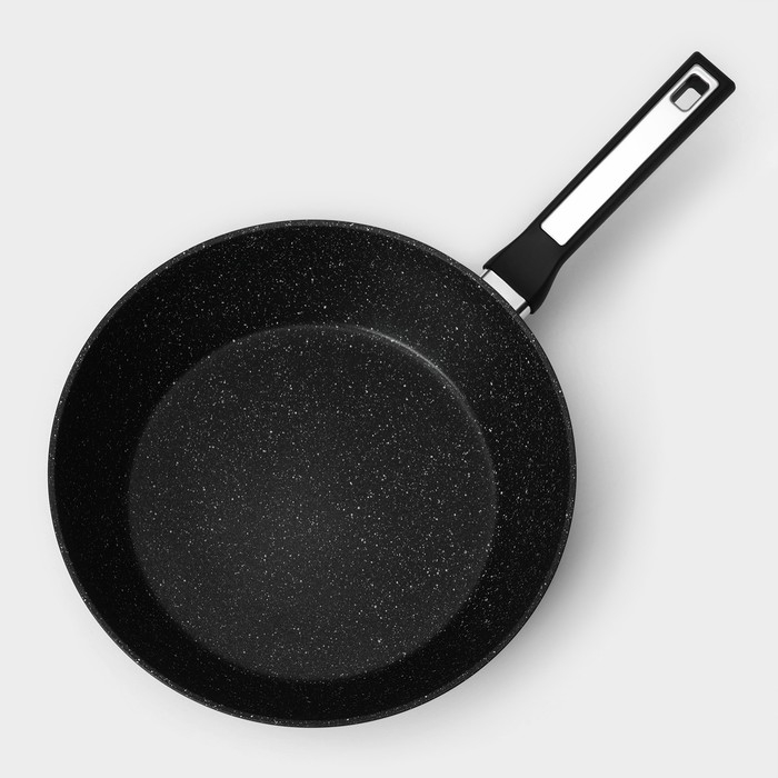 Сковорода Magistro Warrior, d=28 см, h=7,5 см, антипригарное покрытие, индукция, цвет чёрный