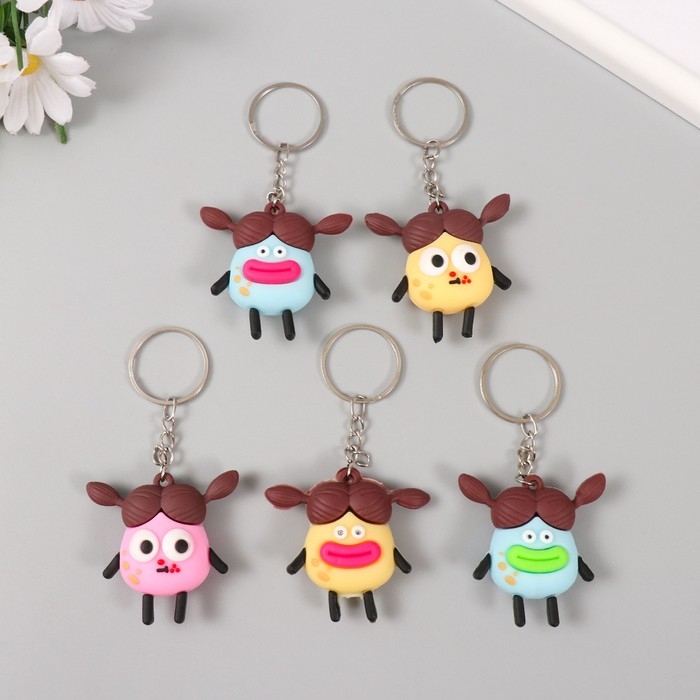 Брелок резина Брелок резина "Картошка с хвостиками" МИКС 5х5,5х2 см