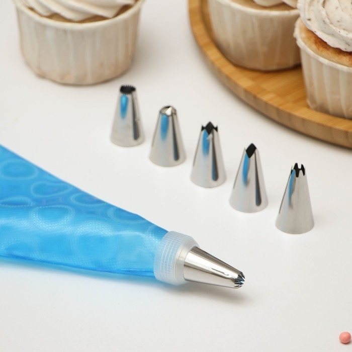 Набор кондитерский Доляна &laquo;Хоста&raquo;, 8 предметов: 6 насадок, адаптер, мешок кондитерский 27&times;15 см, цвет МИКС