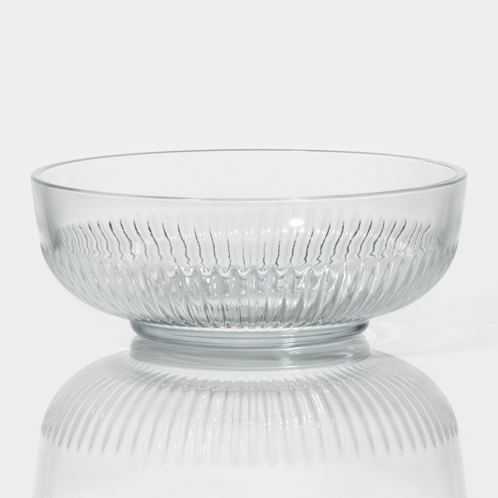 Набор стеклянных салатников с крышкой Lav &laquo;Токио&raquo;, 2,6/1,5/0,8 л, 3 шт