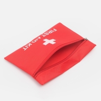 Аптечка походная, красная 14*20см Аптечка походная, красная 14*20см